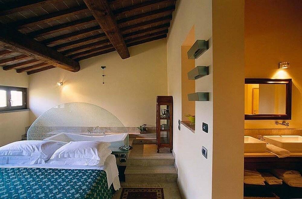 Vogue Hotel Arezzo Esterno foto