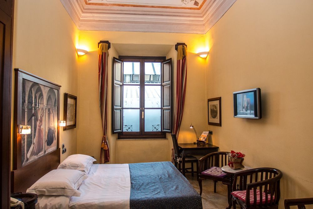 Vogue Hotel Arezzo Esterno foto