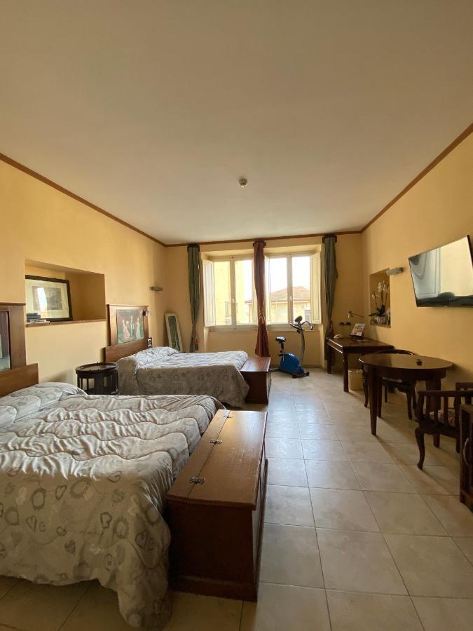 Vogue Hotel Arezzo Esterno foto