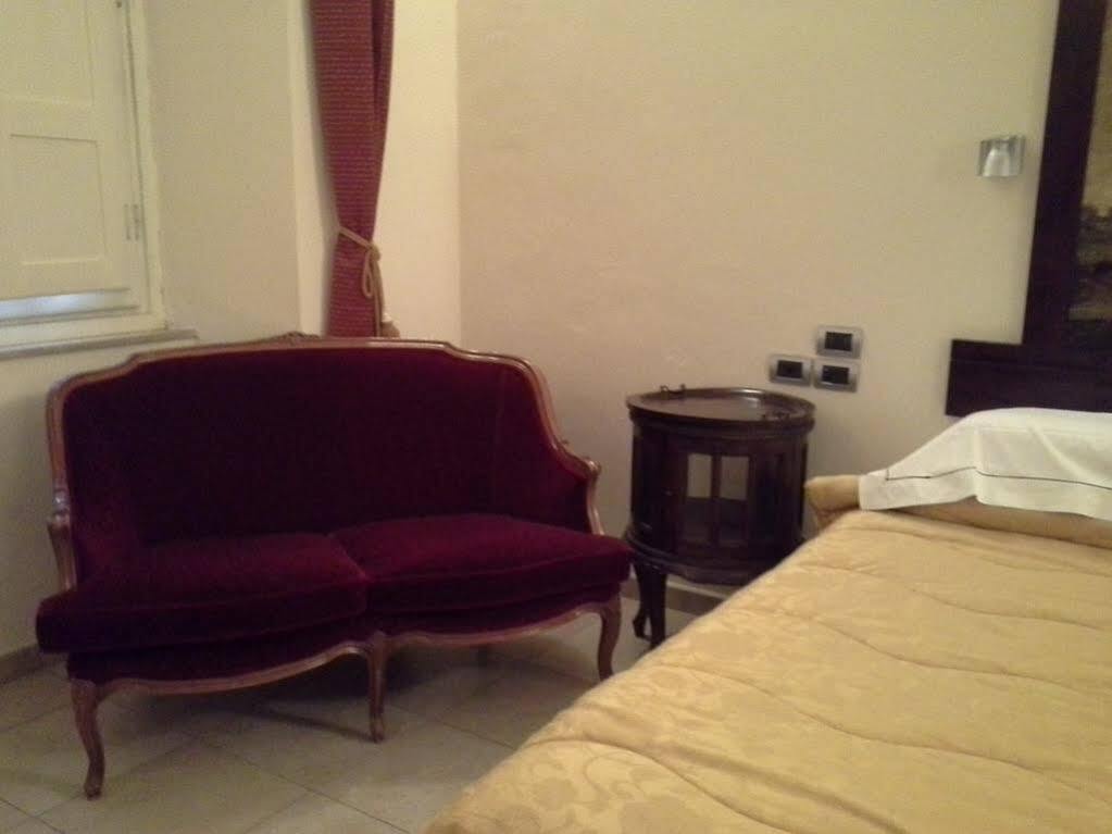 Vogue Hotel Arezzo Esterno foto
