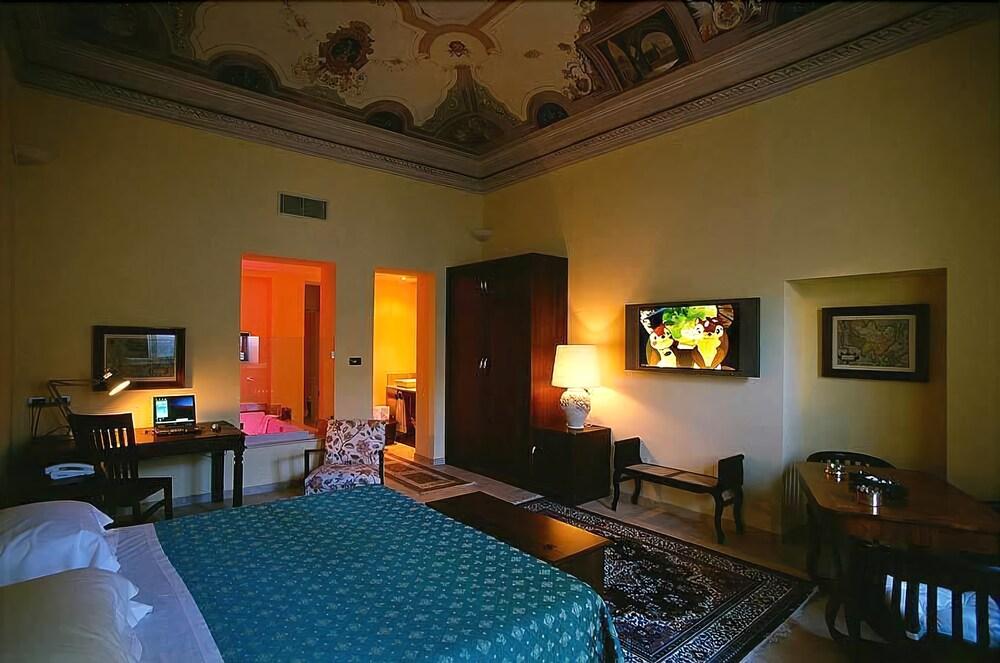 Vogue Hotel Arezzo Esterno foto